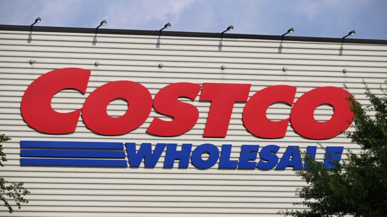 Two analyst notes are boosting the Costco and Amazon — here’s why