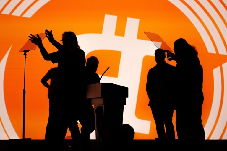 Trump Gets Upstaged by RFK Jr.’s Claims of ‘Bitcoin Fort Knox’