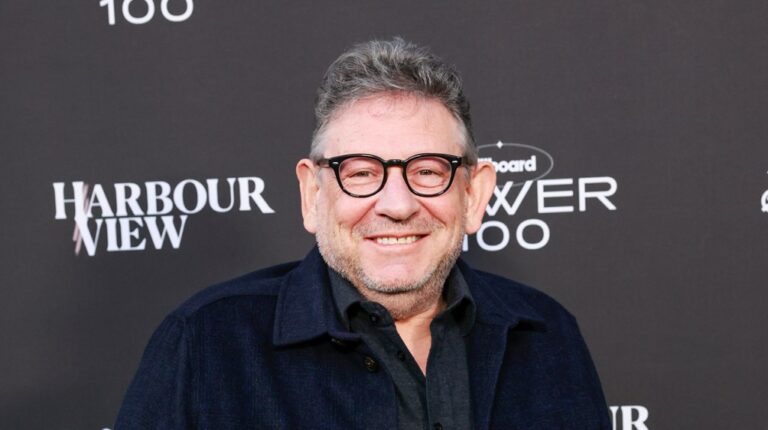 Warner Music, Universal Music Shares Gain as Stock Markets Fall