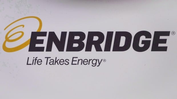 Enbridge makes progress on utility purchases; raises earnings forecast