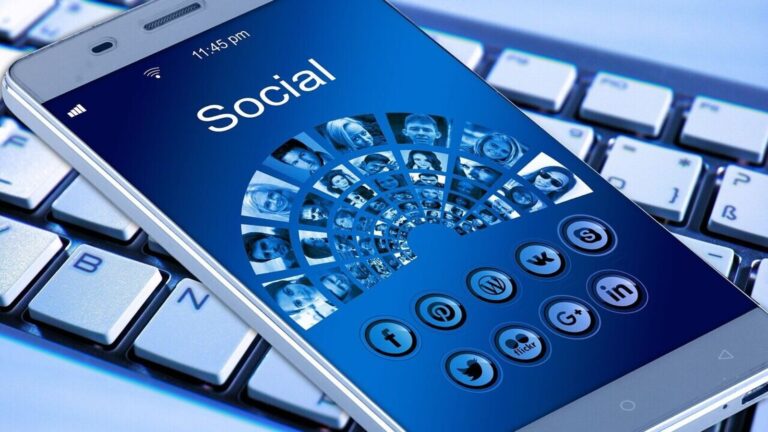Why people tend to buy stories financial influencers peddle