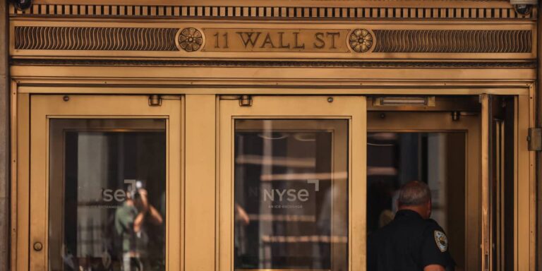 Stock Market Today: Dow futures extend gains as hard landing fears subside