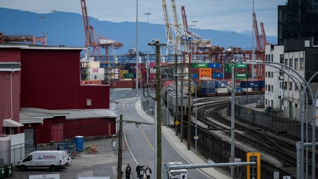 Talks break off in B.C. port dispute as bid to end multi-day lockout fails