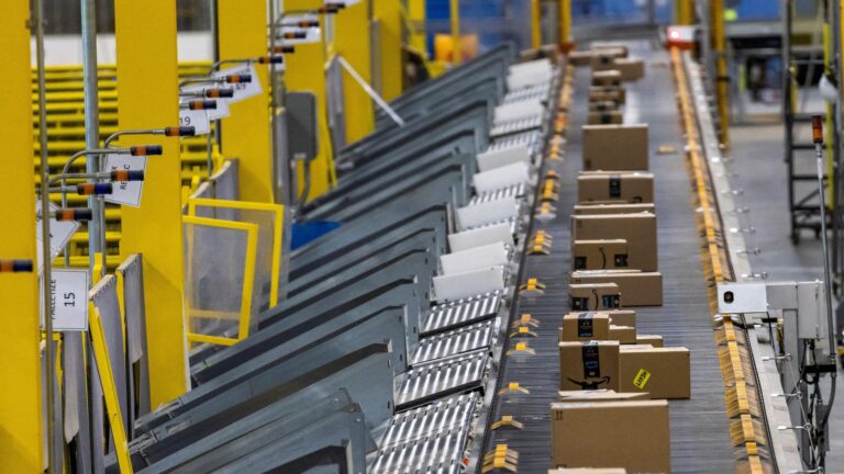 Both sides of Amazon scored big wins that should carry over into 2025