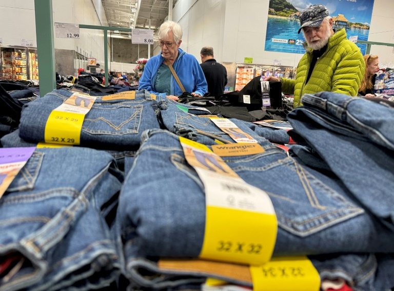 Asian markets mixed as traders eye US inflation data, earnings