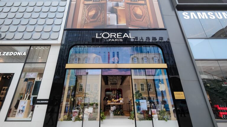 L’Oreal looks to U.S. ‘land of opportunity’ as China disappoints
