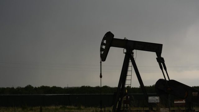 Oil and gas industry targets Colorado’s emission rules as Trump urges