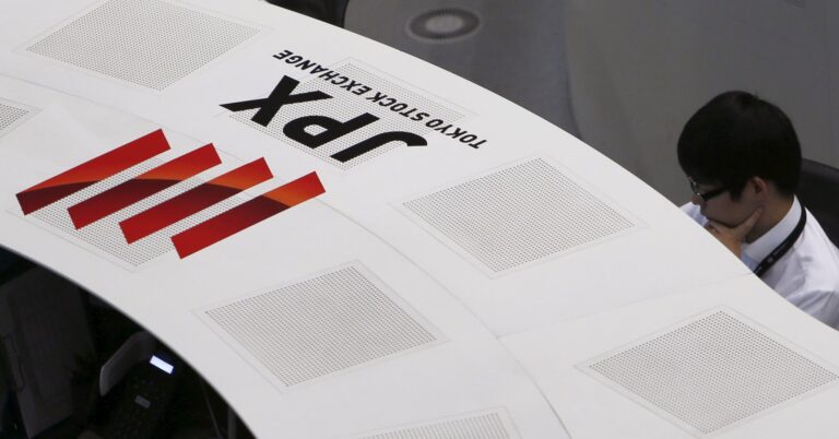 Stocks, dollar rebound in Asia as Trump steps back