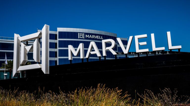 Marvell stock slumps after data center revenue, forecast disappoint