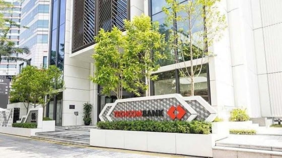 S&P upgrades ratings of three Vietnamese banks, citing resilient economy