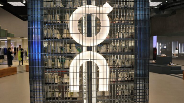 On (ONON) earnings Q3 2025