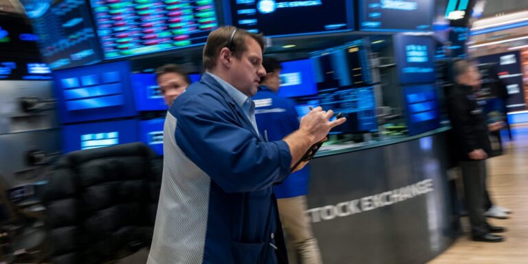 Debt-Fueled AI Growth Is a Concern for Markets, Top Stock Strategist Says