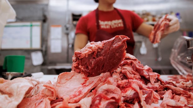 Canada’s inflation rate stayed flat in November but grocery prices grew at