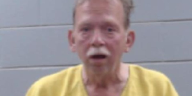 Man accused of sexually assaulting real estate agent dies