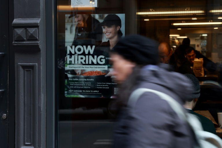 Asian markets mixed as traders eye US jobs data