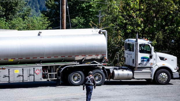 Which consumer services are adding a fuel surcharge (or not) as oil prices