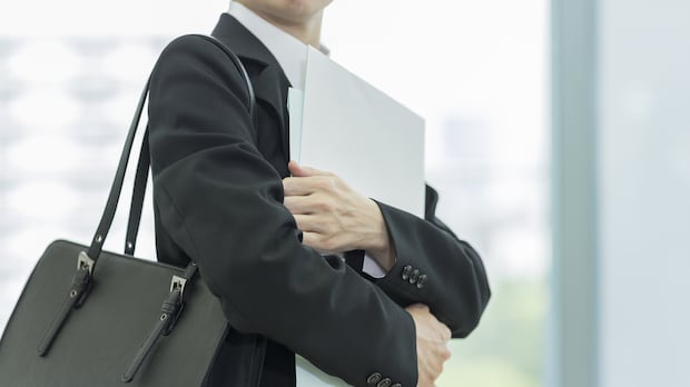 Want to switch jobs but can’t let go? You might be a job hugger