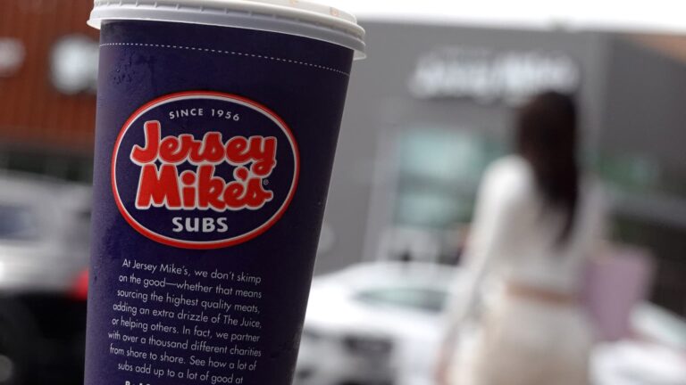 Jersey Mike’s files for IPO