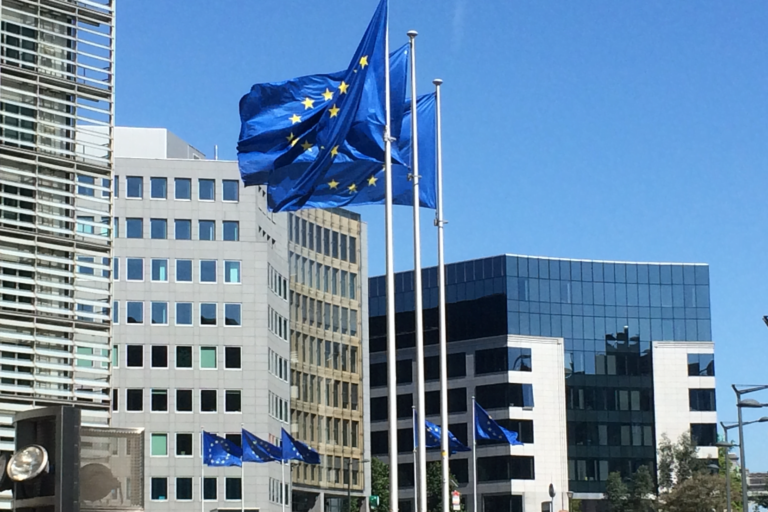 Brussels Targets National Barriers to Bank Mergers in €230bn Liquidity Push
