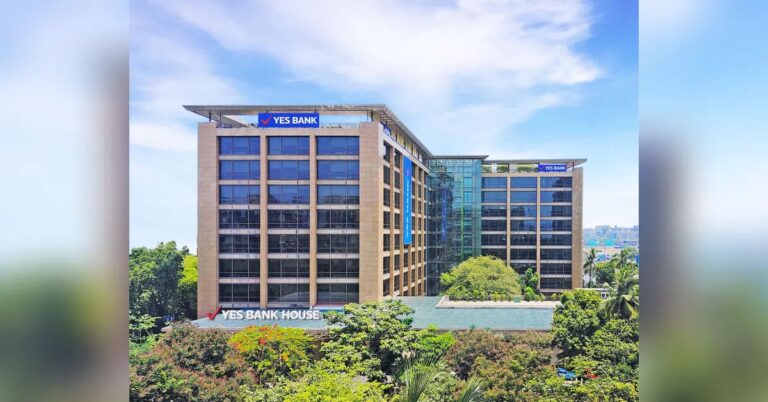 Yes Bank mobilises $2 billion via FCNR(B) deposits under RBI swap window |
