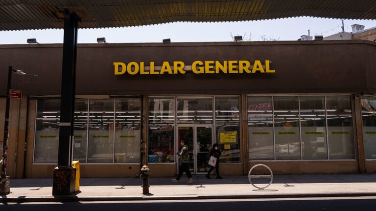 FTC, 20 states sue Dollar General over prices